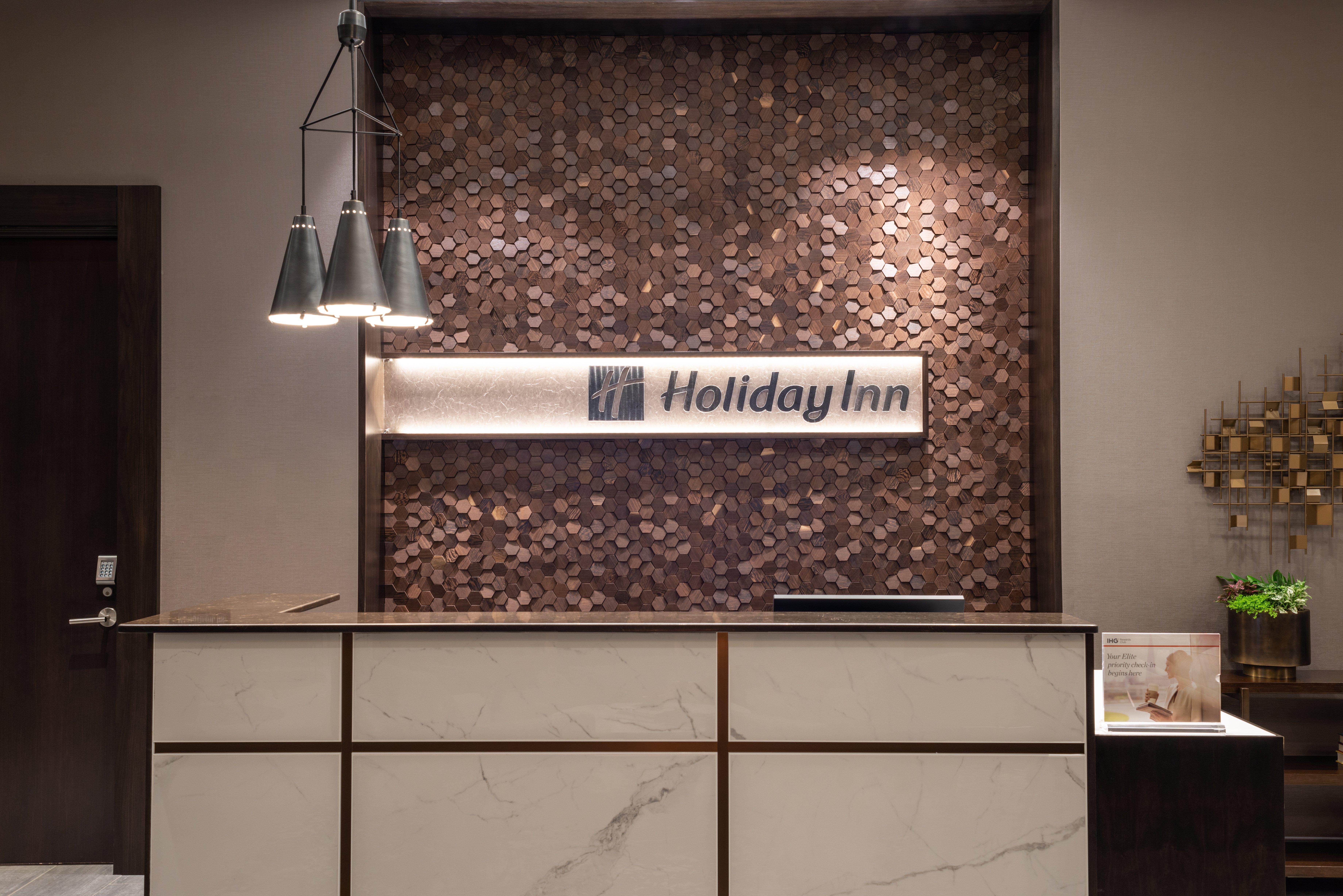 Holiday Inn Boston Logan Airport - Chelsea By Ihg Exterior foto