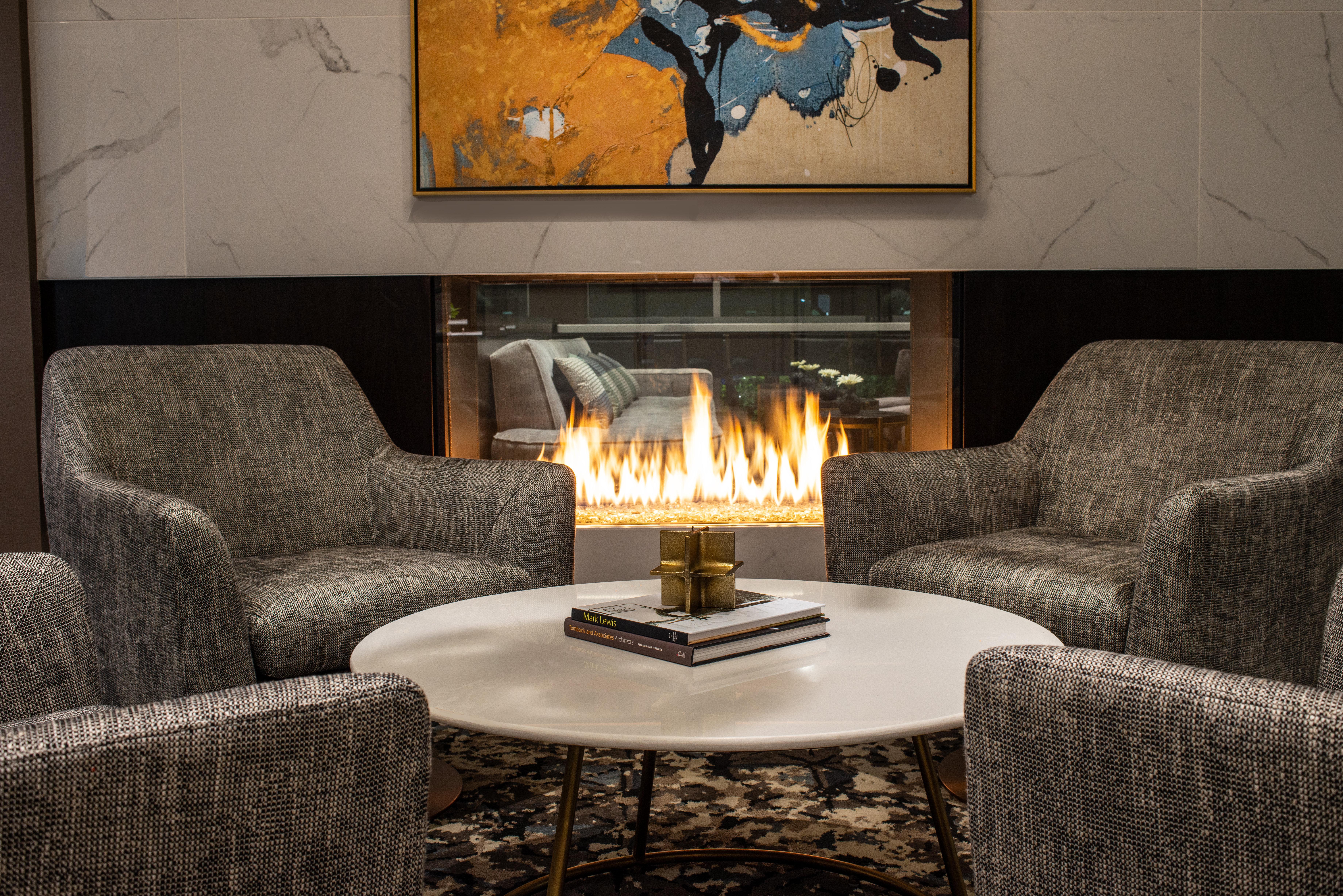 Holiday Inn Boston Logan Airport - Chelsea By Ihg Exterior foto